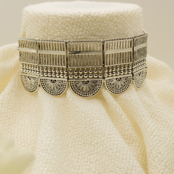 Padma Choker