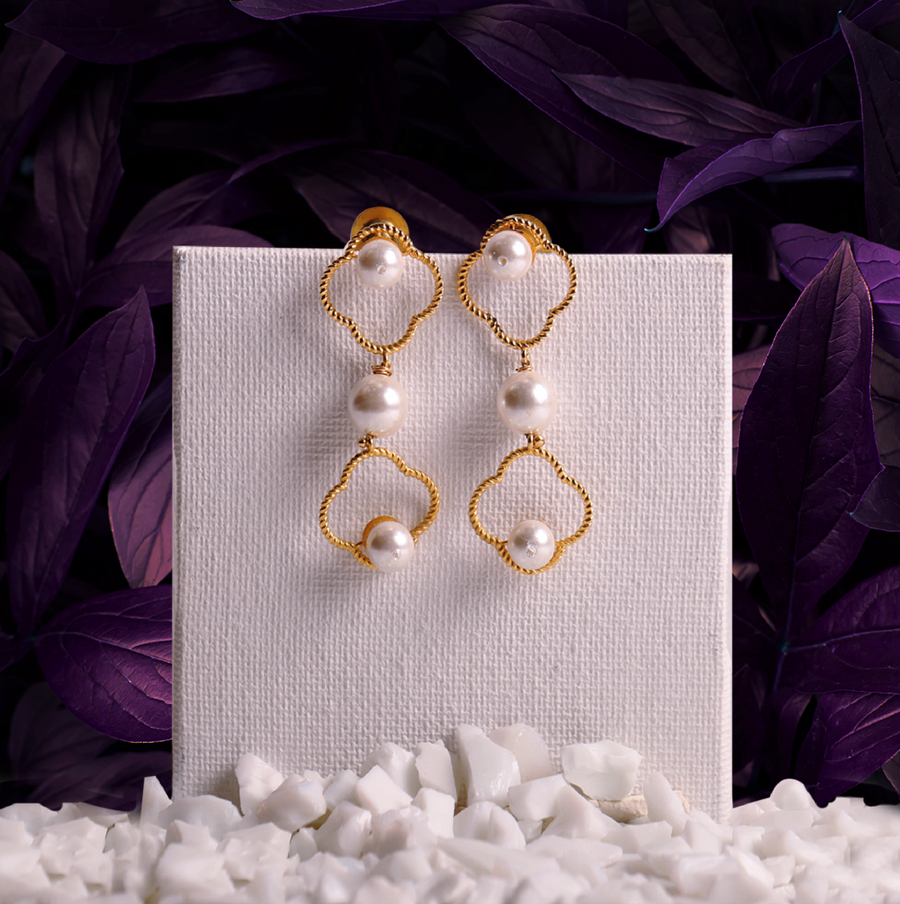 Swirling Pearl Danglers